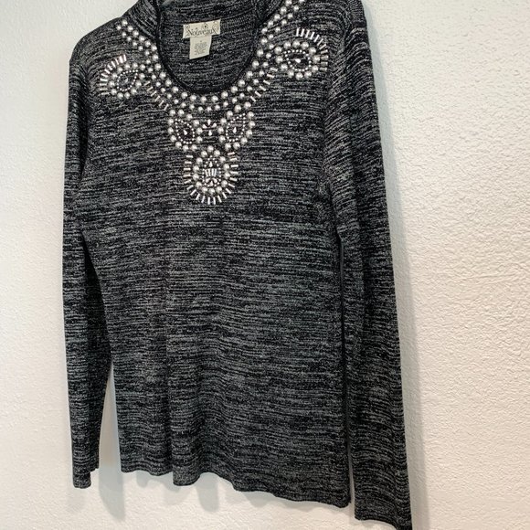 NWOT Nouveaux Black Pullover Sweater Studded Silver Metallic Thread Womens Small - Picture 7 of 7